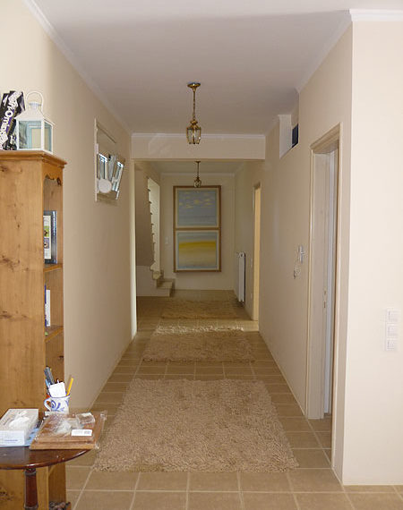 cp123-hallway-on-lower-floor